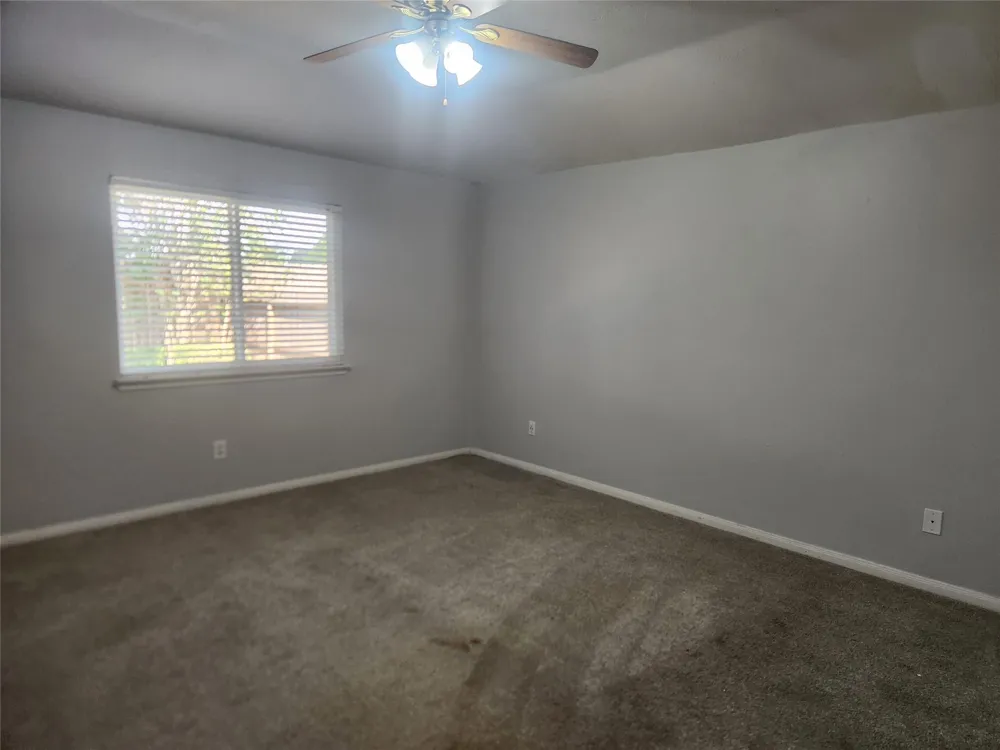 3118 Glen Cullen Lane Pearland, TX 77584