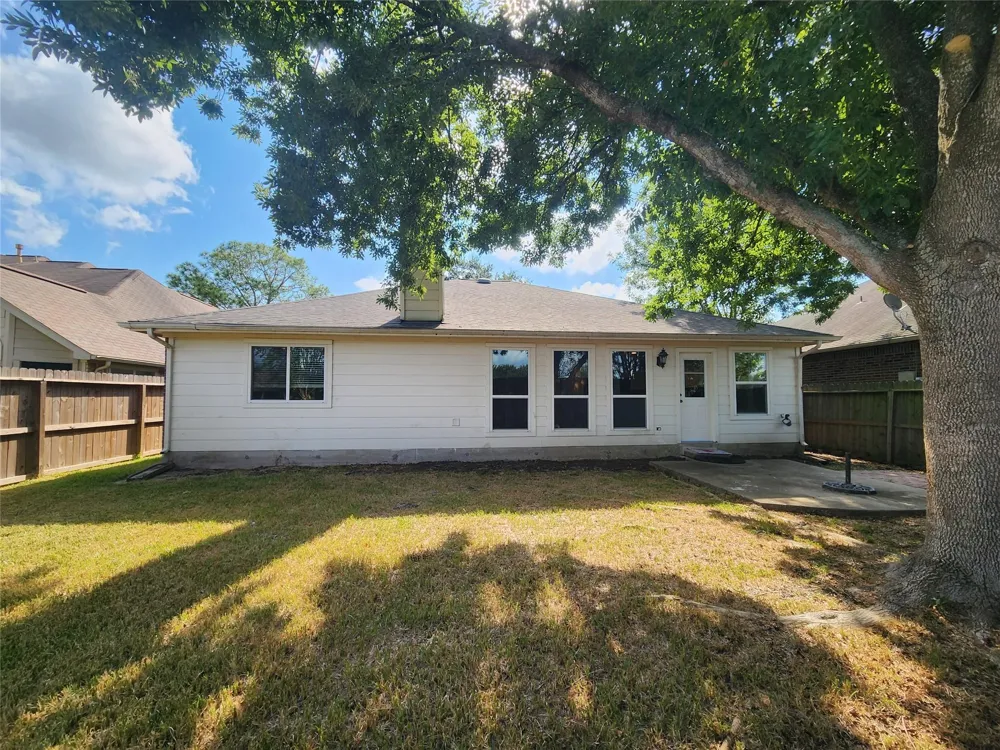 3118 Glen Cullen Lane Pearland, TX 77584