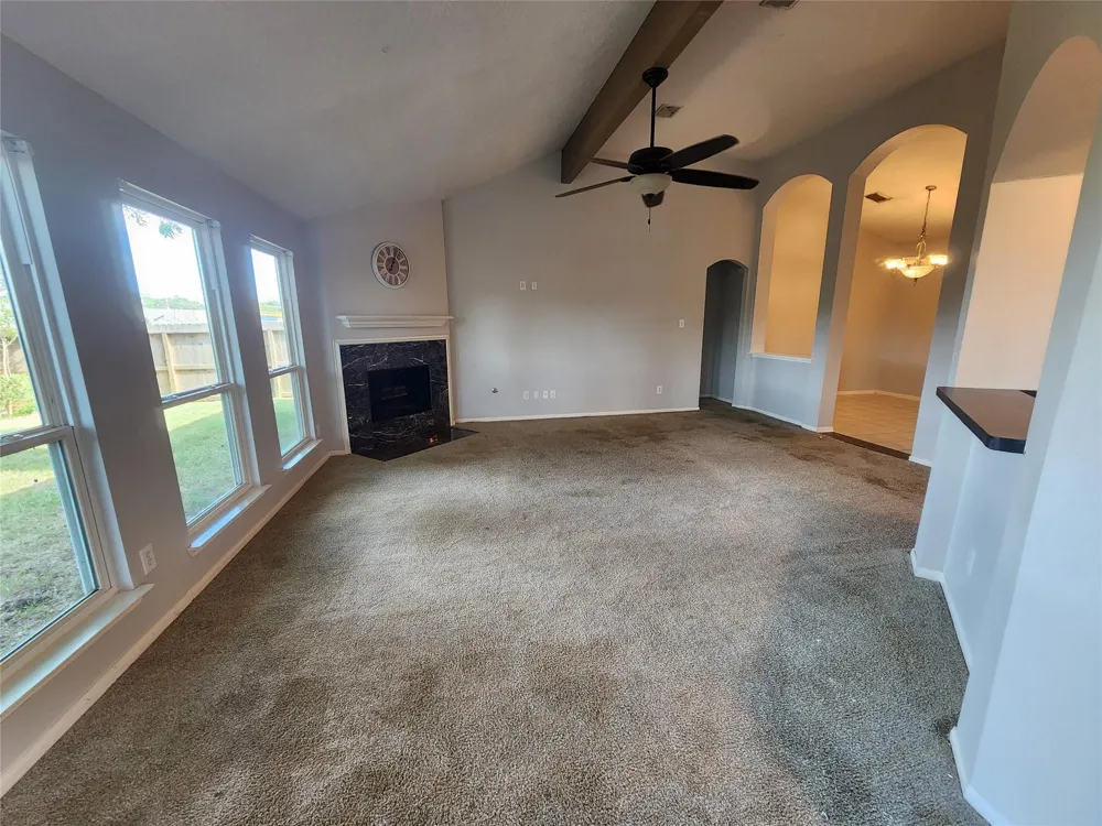 3118 Glen Cullen Lane Pearland, TX 77584