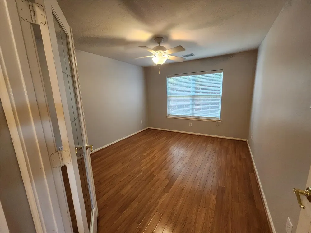 3118 Glen Cullen Lane Pearland, TX 77584