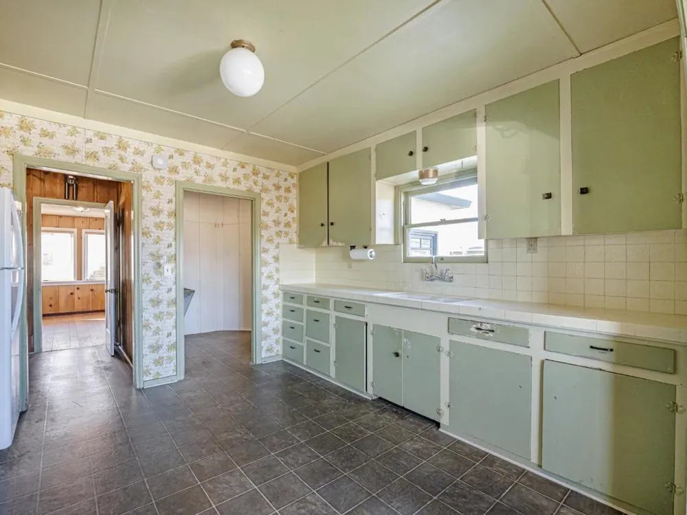 35 Sycamore Street Watsonville, CA 95076