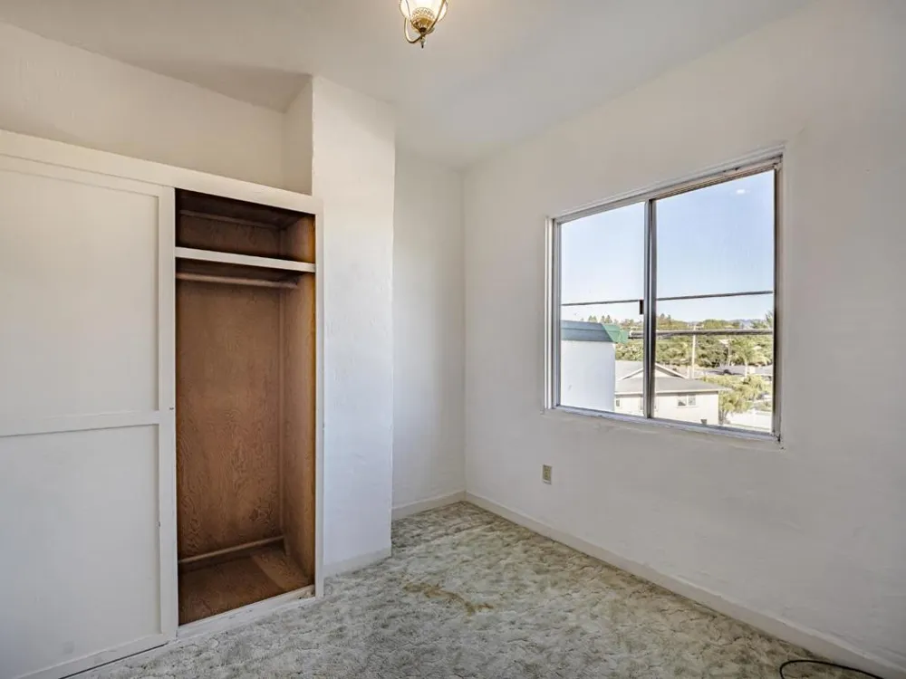 35 Sycamore Street Watsonville, CA 95076
