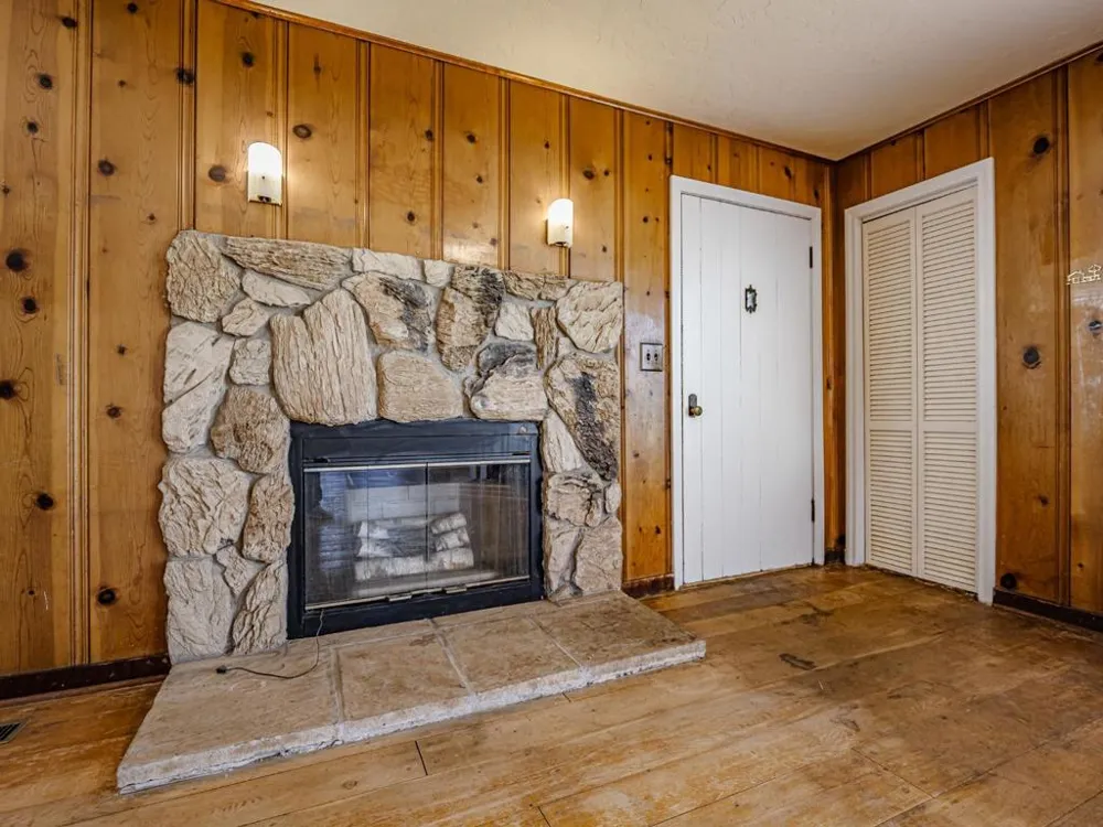 35 Sycamore Street Watsonville, CA 95076