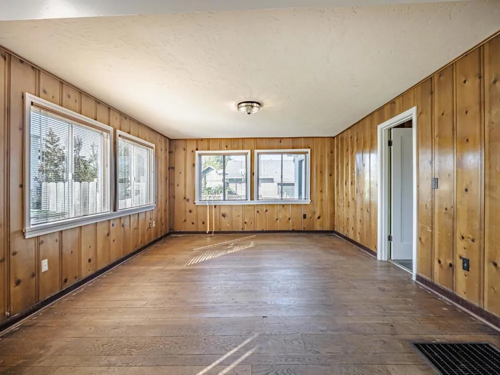 35 Sycamore Street Watsonville, CA 95076