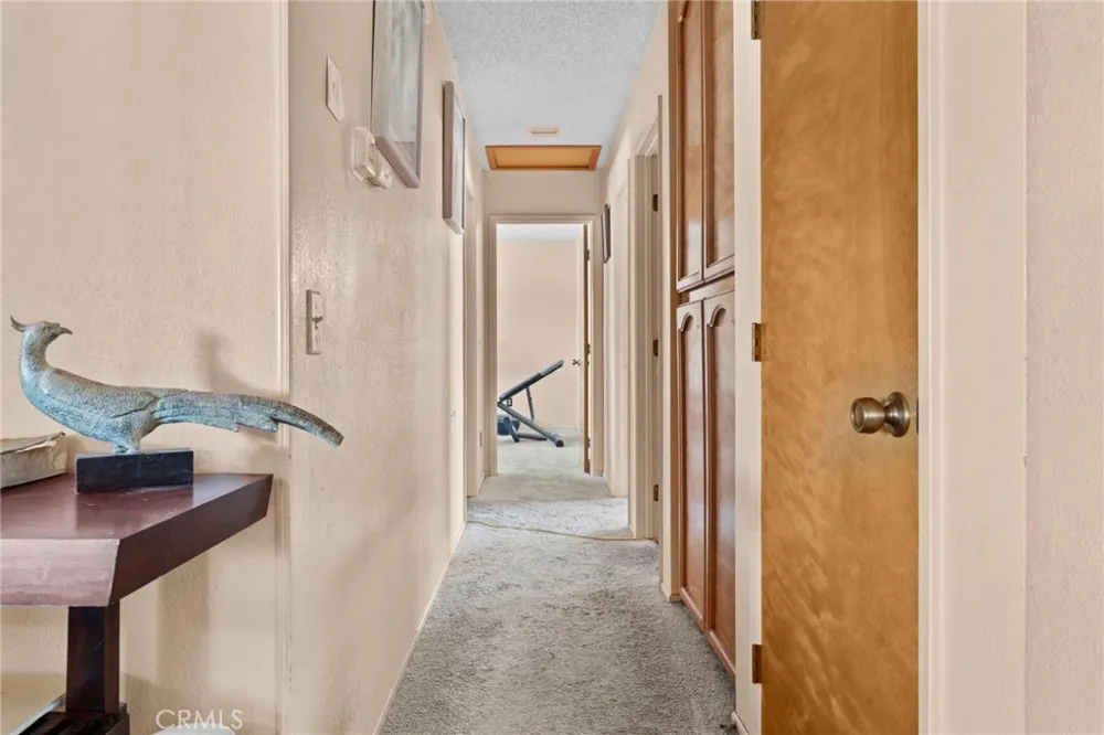 20971 Thunderbird Road Apple Valley, CA 92307