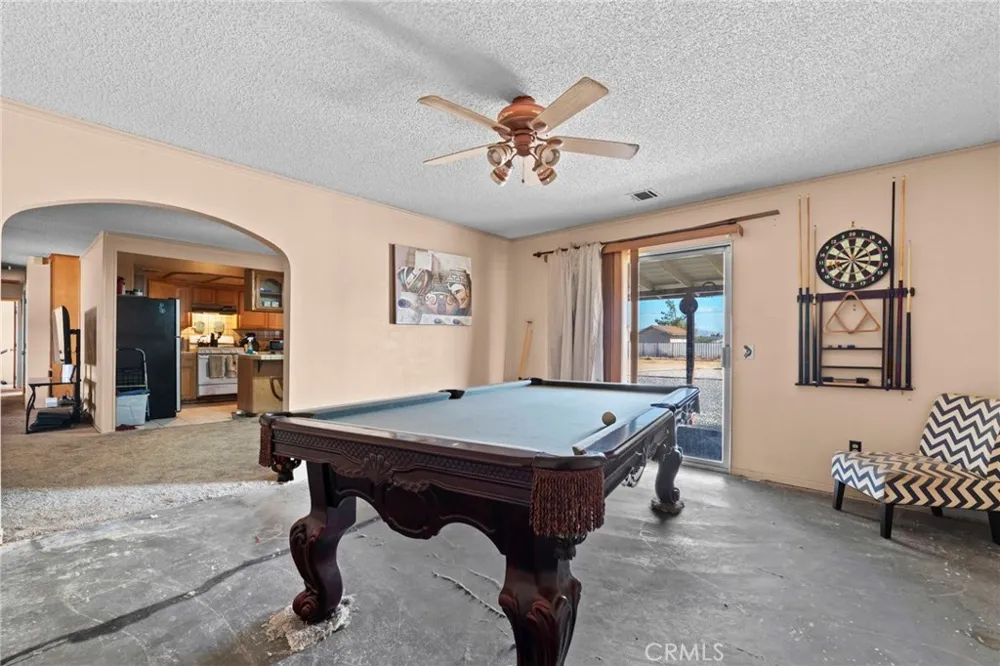 20971 Thunderbird Road Apple Valley, CA 92307