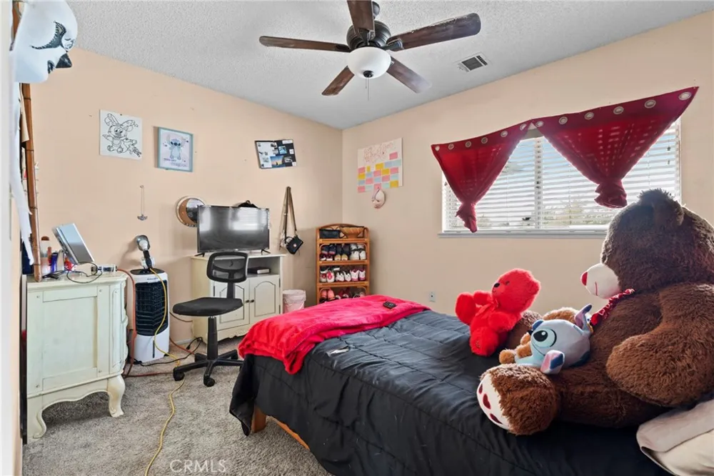 20971 Thunderbird Road Apple Valley, CA 92307