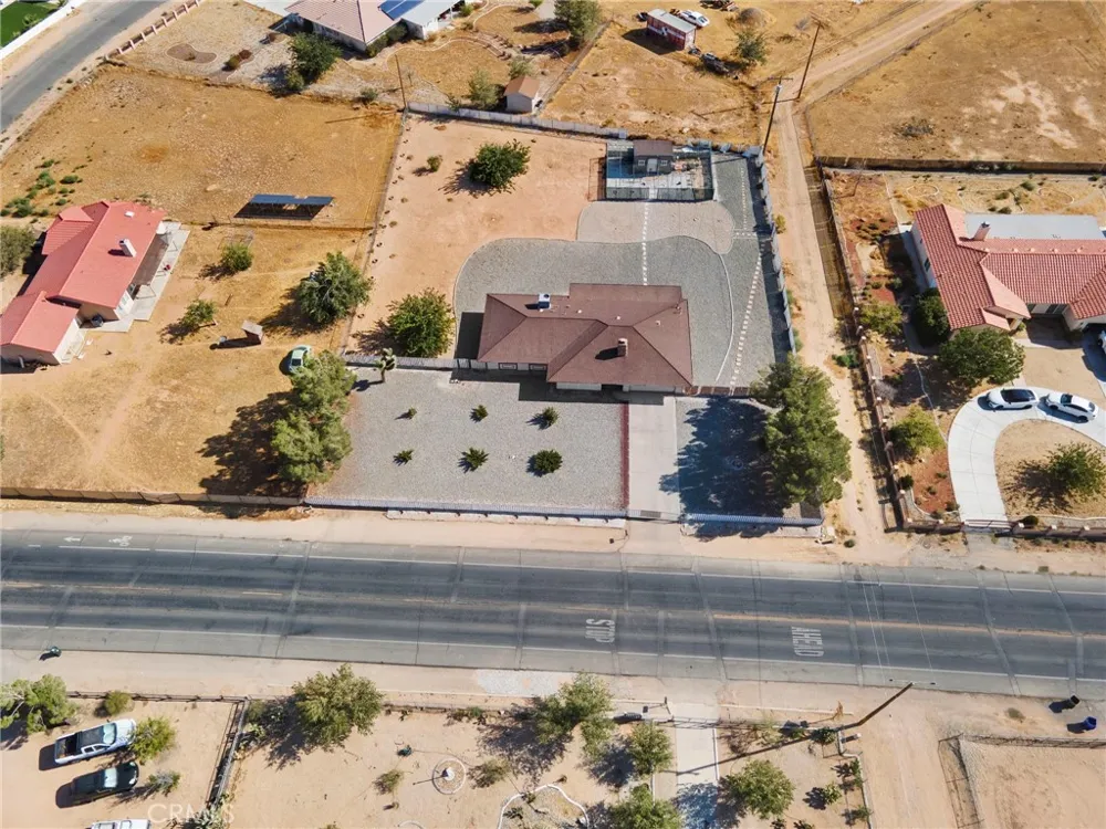 20971 Thunderbird Road Apple Valley, CA 92307