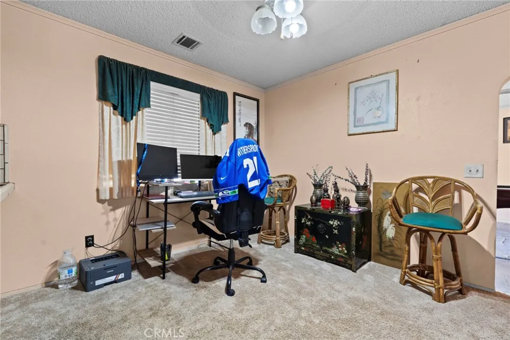 20971 Thunderbird Road Apple Valley, CA 92307