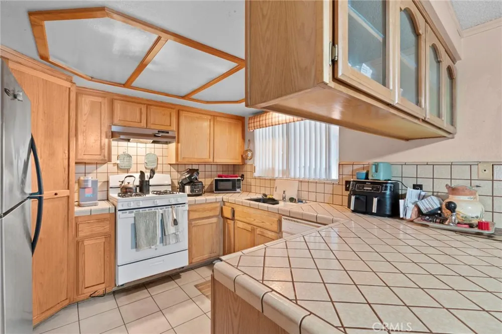 20971 Thunderbird Road Apple Valley, CA 92307