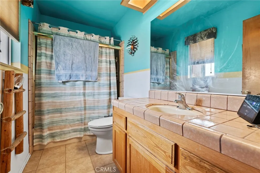 20971 Thunderbird Road Apple Valley, CA 92307