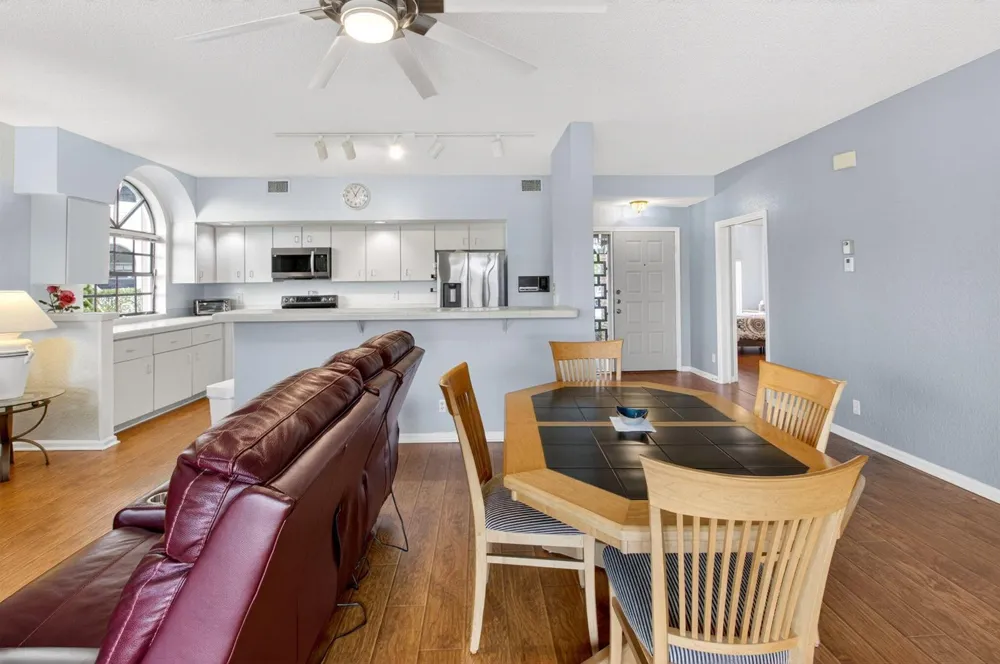 8073 Aberdeen Drive #102 Boynton Beach, FL 33472