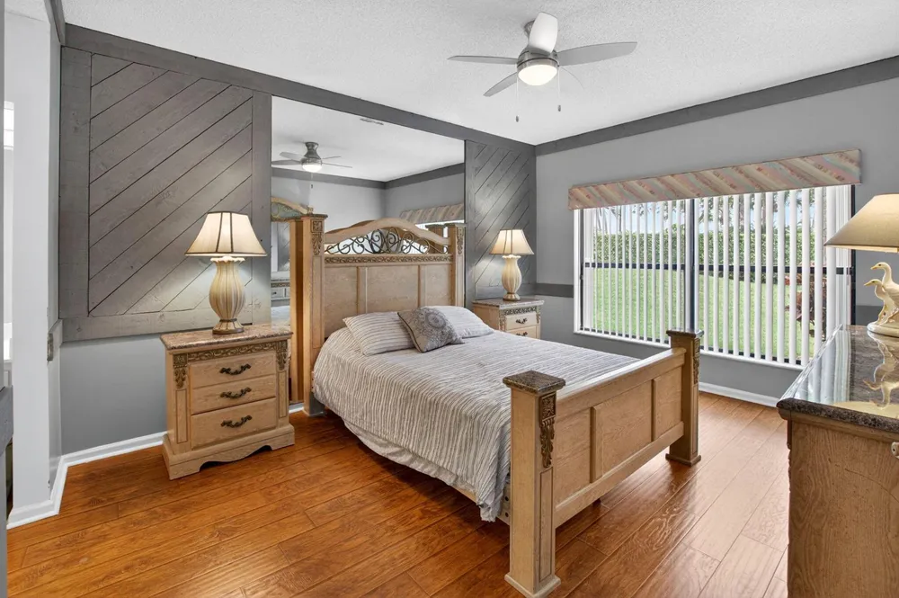 8073 Aberdeen Drive #102 Boynton Beach, FL 33472