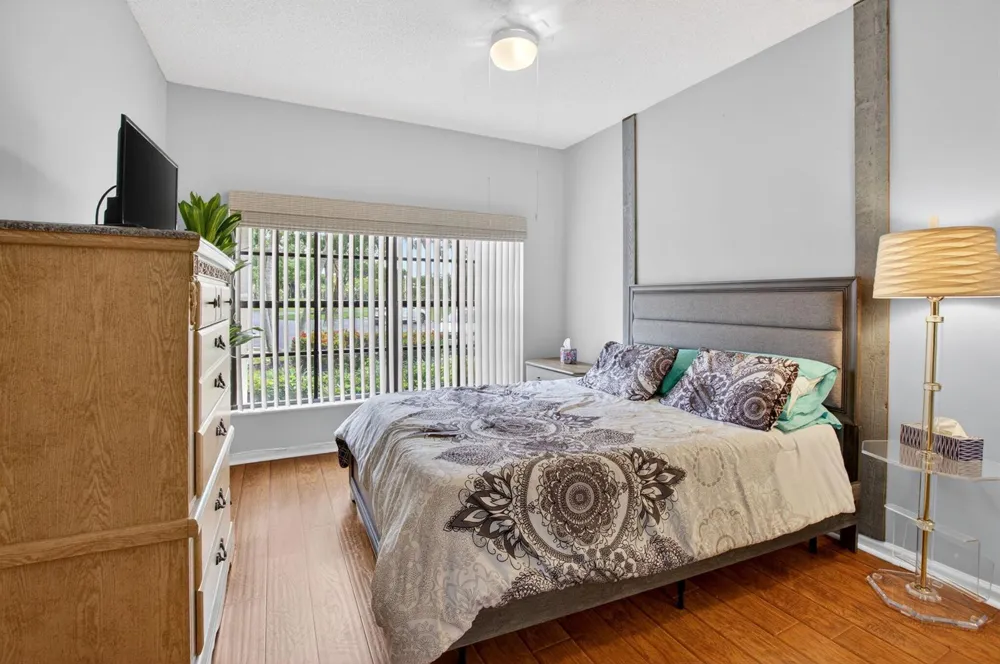 8073 Aberdeen Drive #102 Boynton Beach, FL 33472
