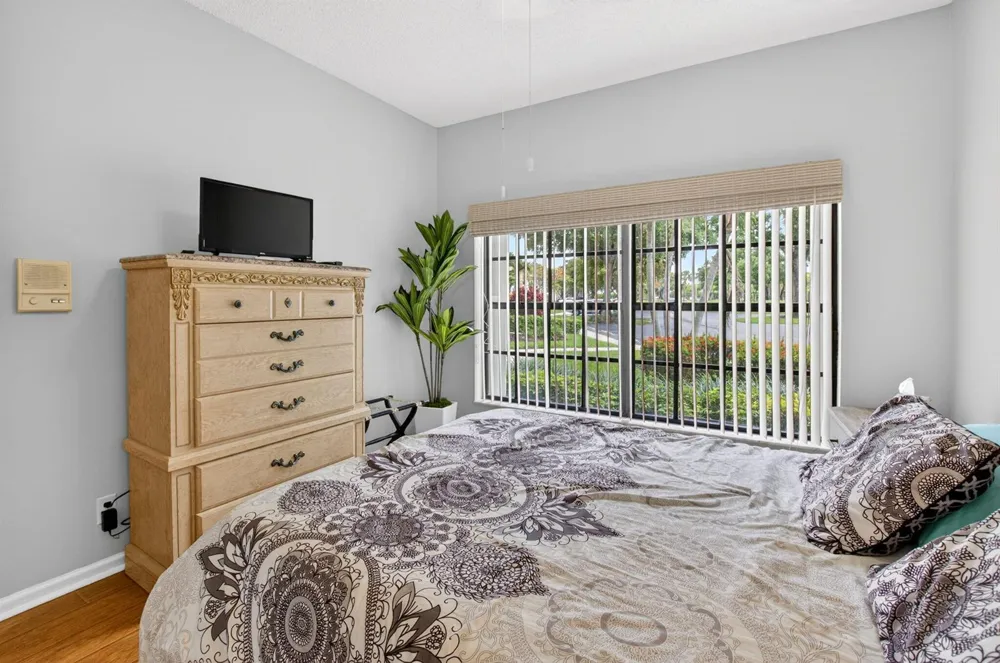8073 Aberdeen Drive #102 Boynton Beach, FL 33472