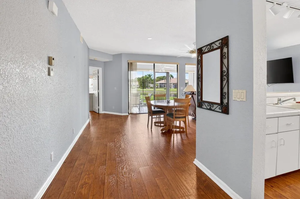 8073 Aberdeen Drive #102 Boynton Beach, FL 33472