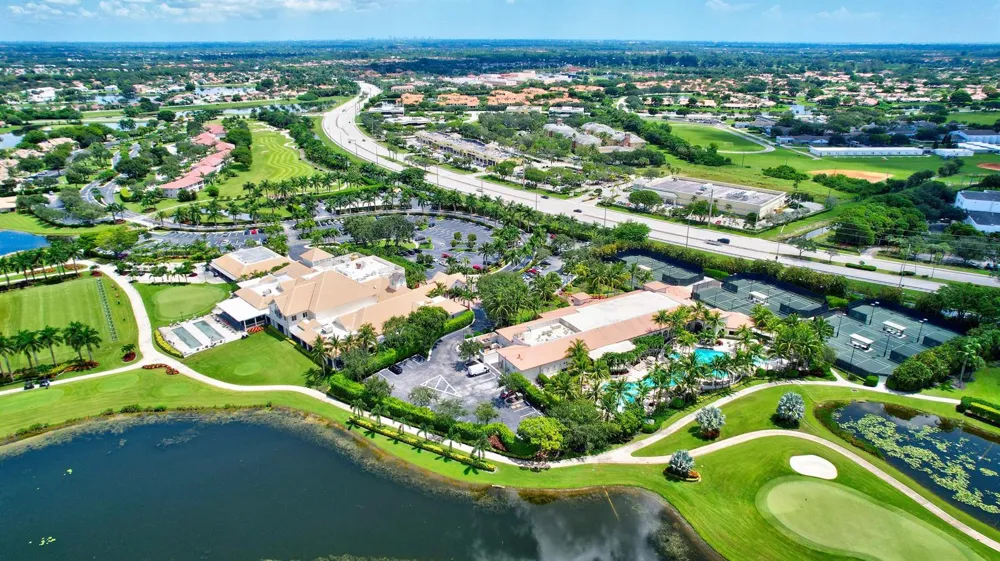 8073 Aberdeen Drive #102 Boynton Beach, FL 33472