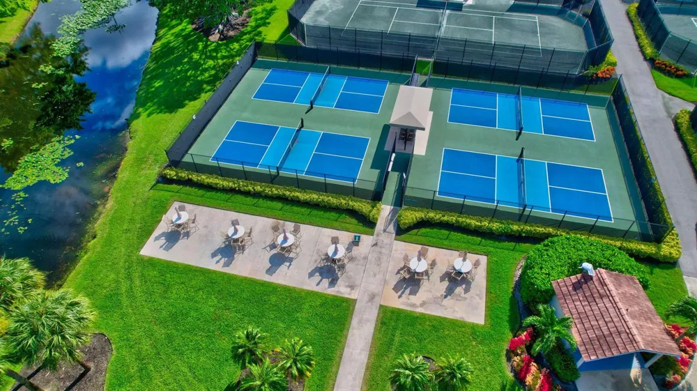 8073 Aberdeen Drive #102 Boynton Beach, FL 33472