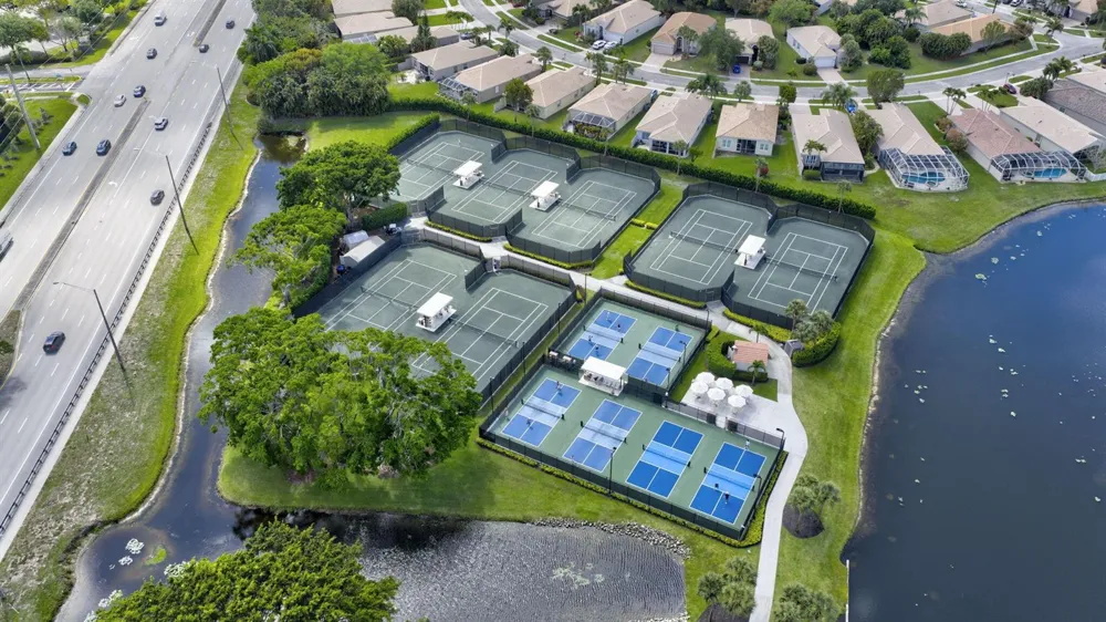 8073 Aberdeen Drive #102 Boynton Beach, FL 33472