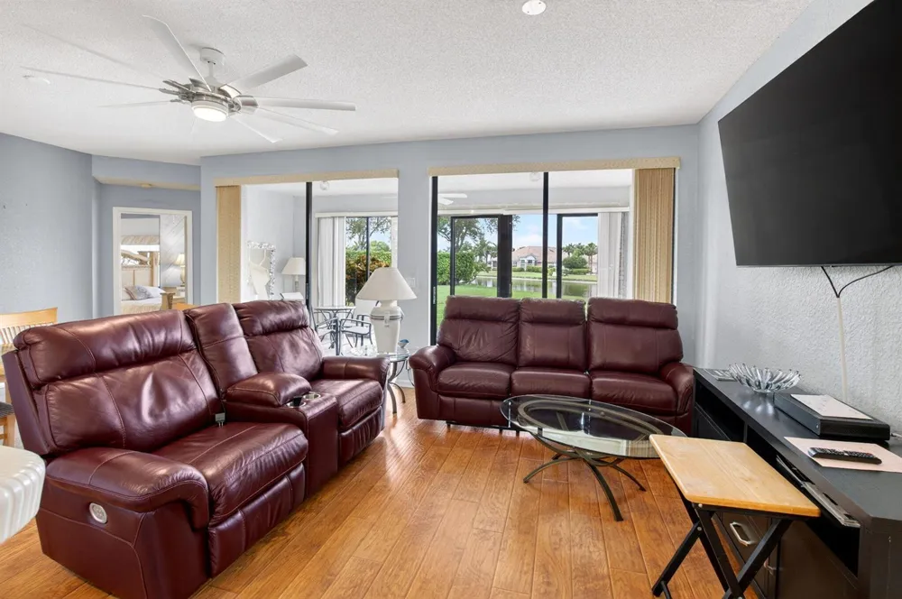 8073 Aberdeen Drive #102 Boynton Beach, FL 33472