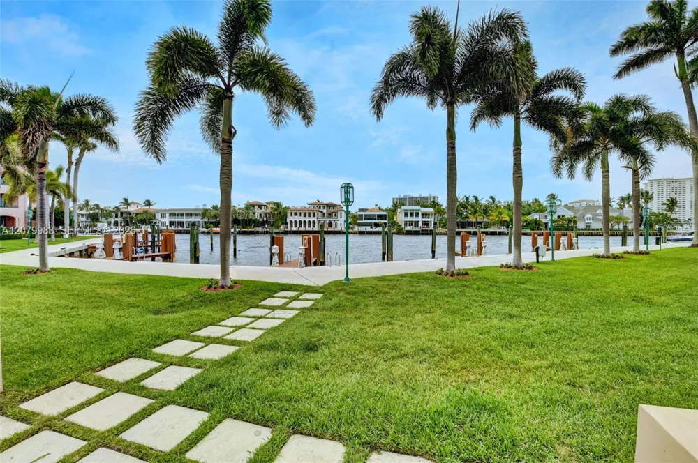 120 SE 5th Ave #PH20 Boca Raton, FL 33432