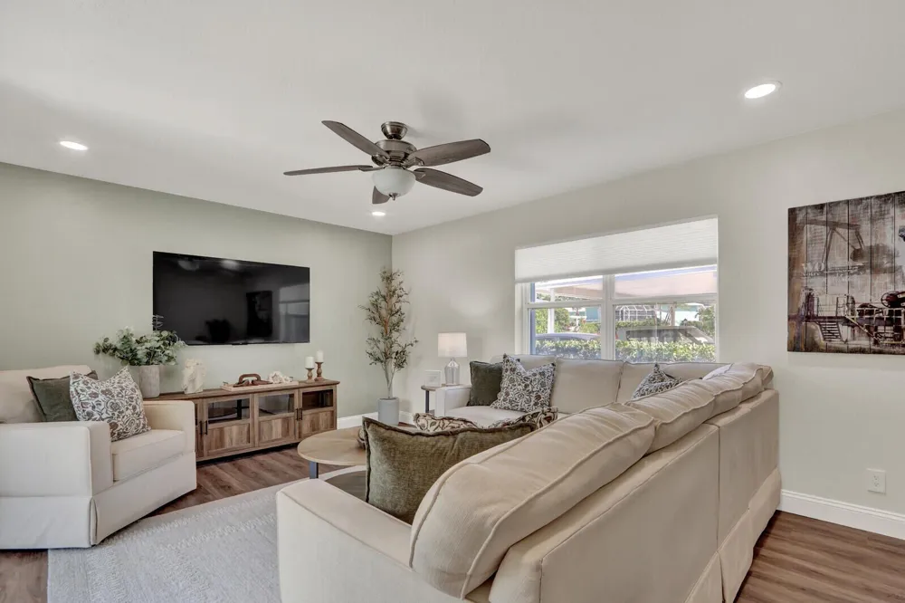 35 SE BEECH TREE LANE Stuart, FL 34994