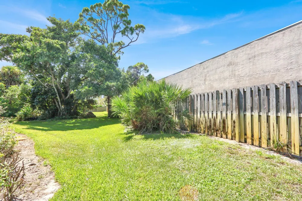 35 SE BEECH TREE LANE Stuart, FL 34994