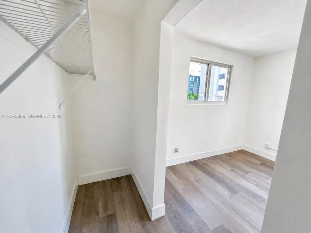 143 SW 9th St #407 Miami, FL 33130