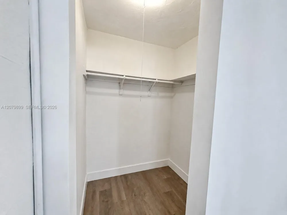 143 SW 9th St #407 Miami, FL 33130