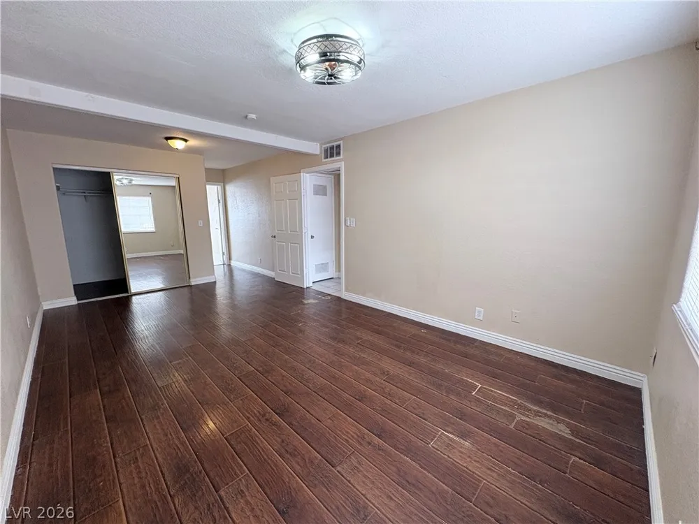 6329 Brittany Way Las Vegas, NV 89107
