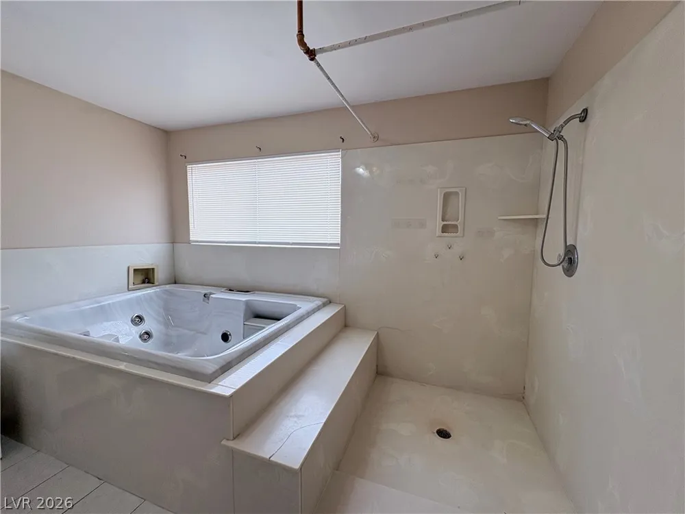 6329 Brittany Way Las Vegas, NV 89107