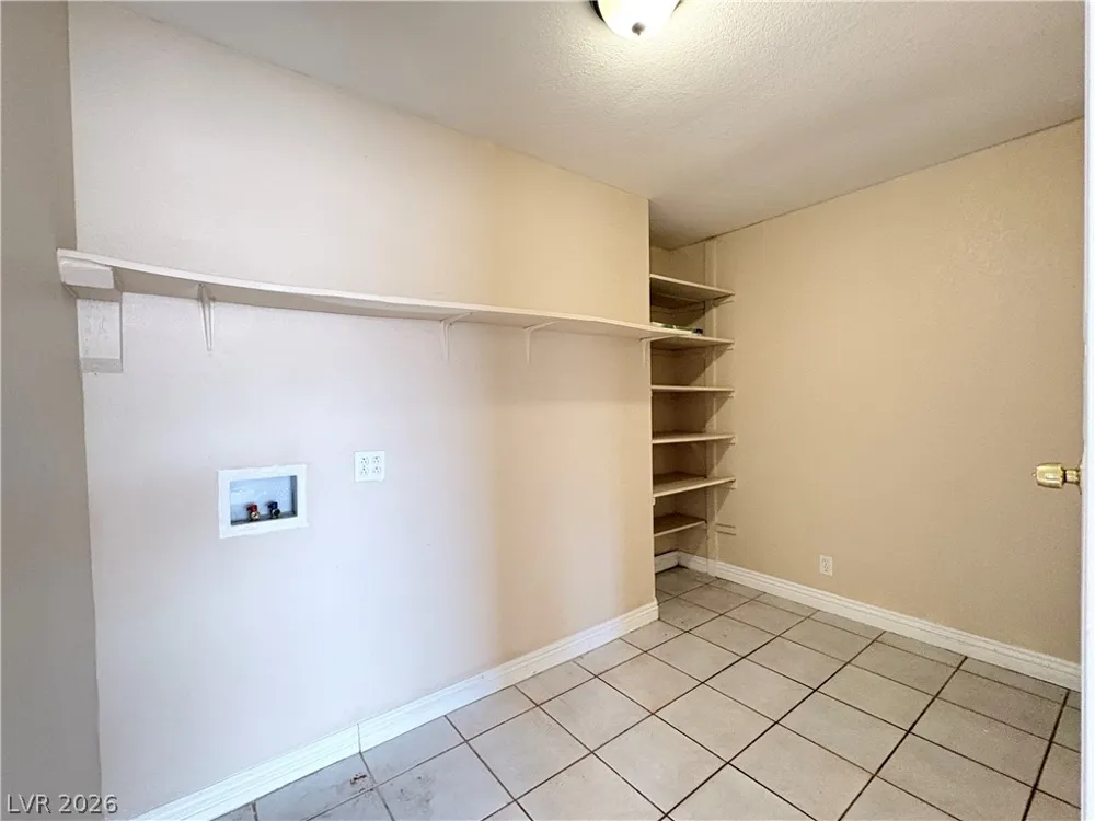 6329 Brittany Way Las Vegas, NV 89107