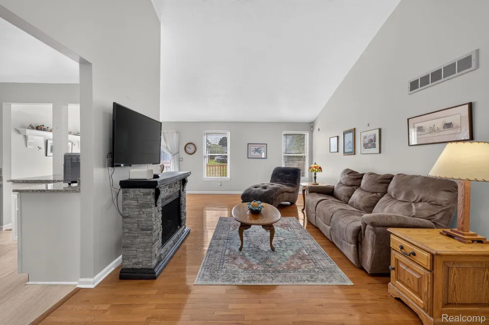 5034 Sandalwood Drive Grand Blanc Charter Township, MI 48439