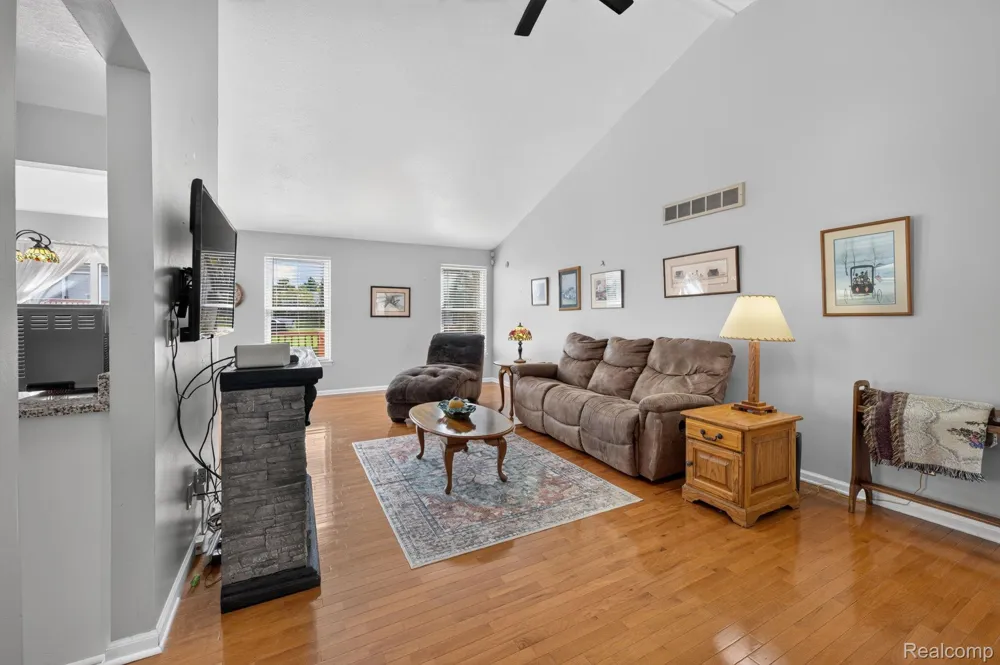 5034 Sandalwood Drive Grand Blanc Charter Township, MI 48439