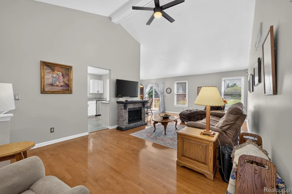 5034 Sandalwood Drive Grand Blanc Charter Township, MI 48439