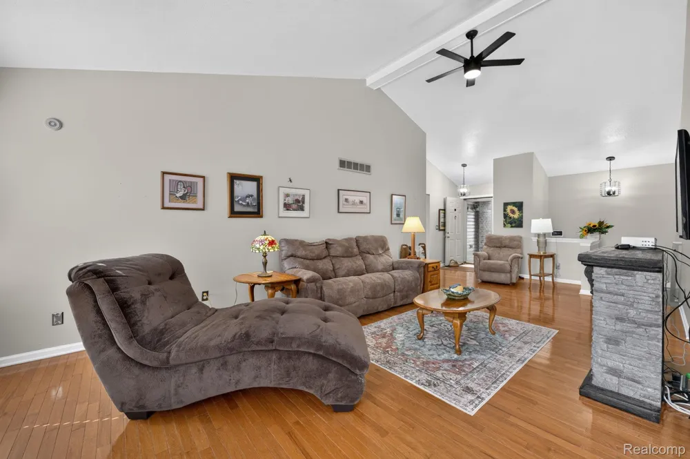 5034 Sandalwood Drive Grand Blanc Charter Township, MI 48439