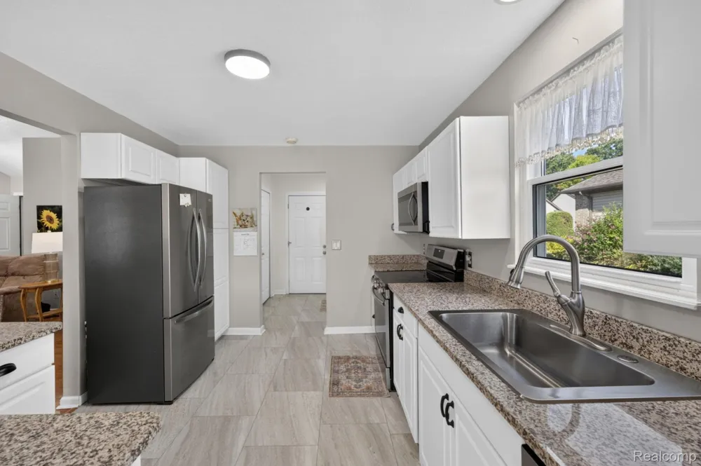 5034 Sandalwood Drive Grand Blanc Charter Township, MI 48439