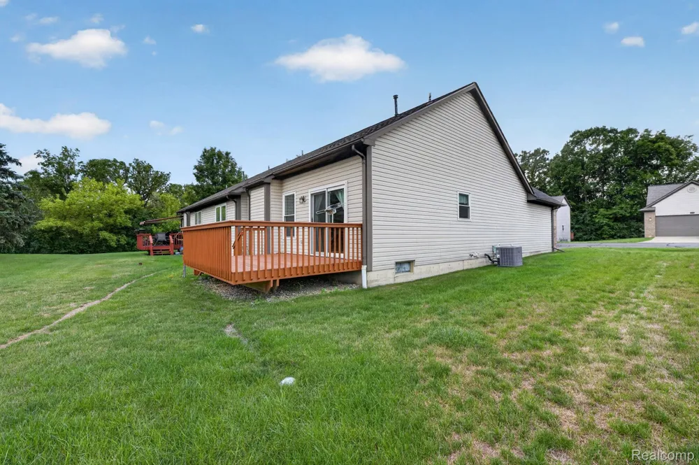 5034 Sandalwood Drive Grand Blanc Charter Township, MI 48439