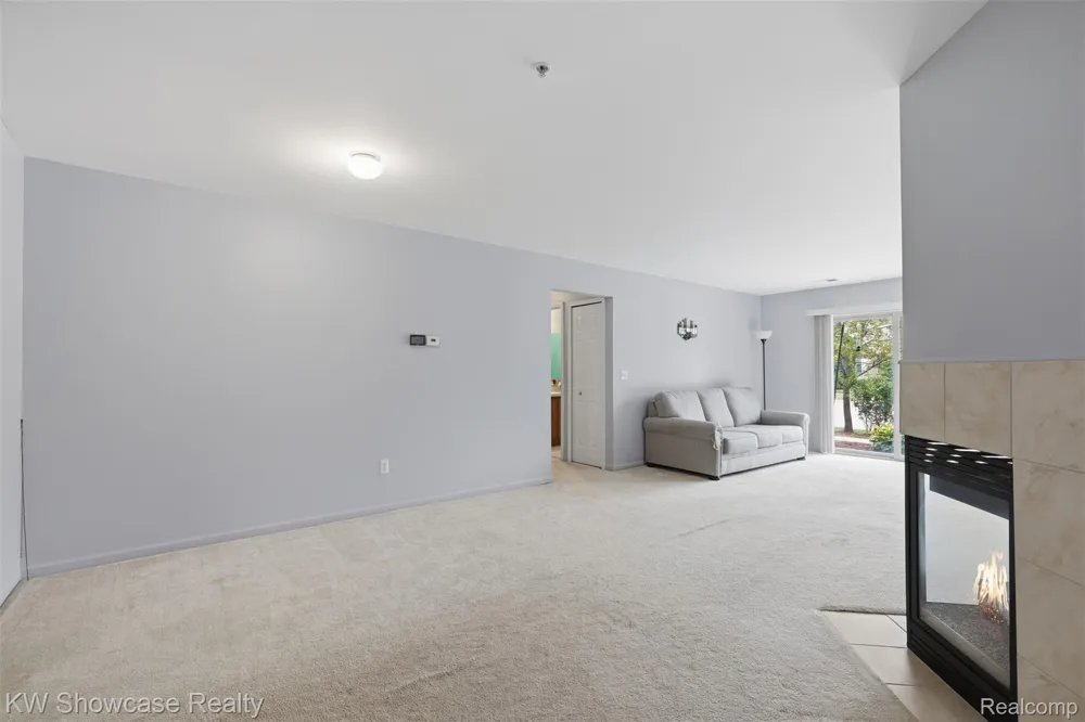 340 Brookfield Drive Westland City, MI 48185