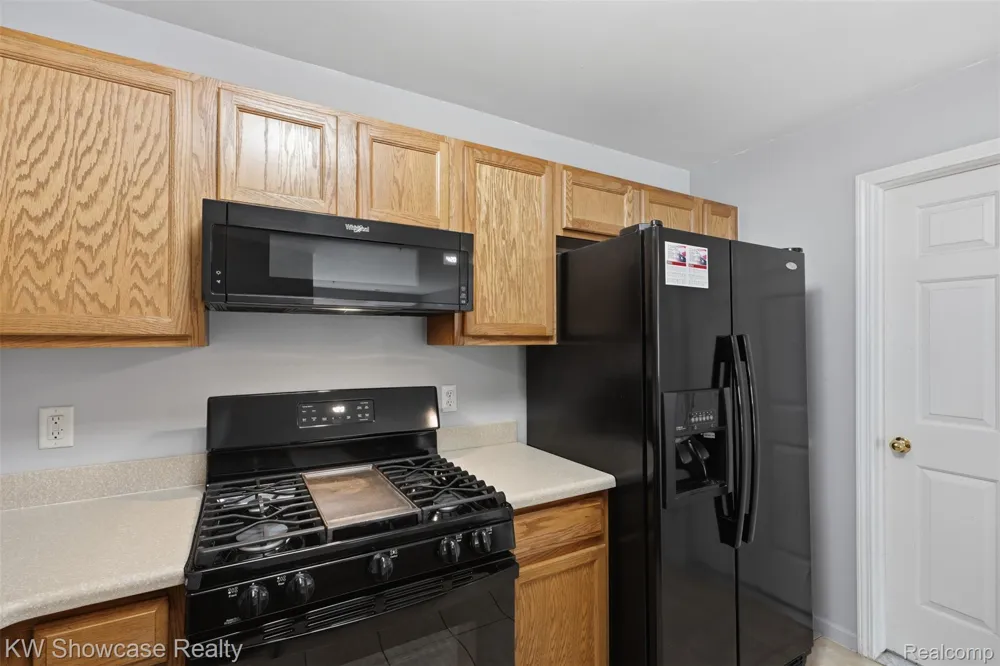 340 Brookfield Drive Westland City, MI 48185