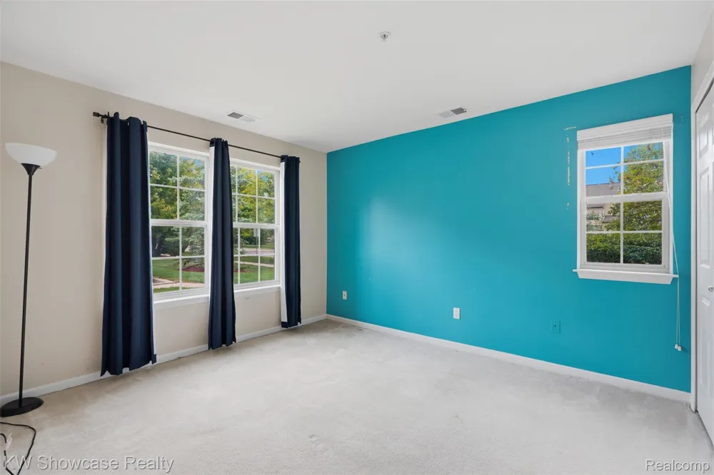 340 Brookfield Drive Westland City, MI 48185