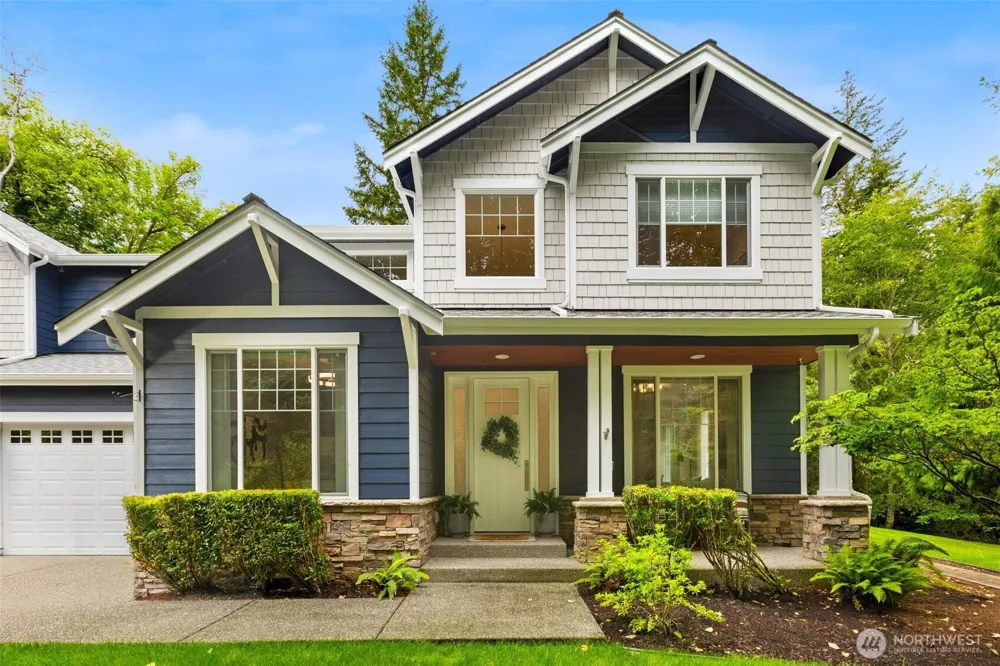 640 8th Avenue Fox Island, WA 98333