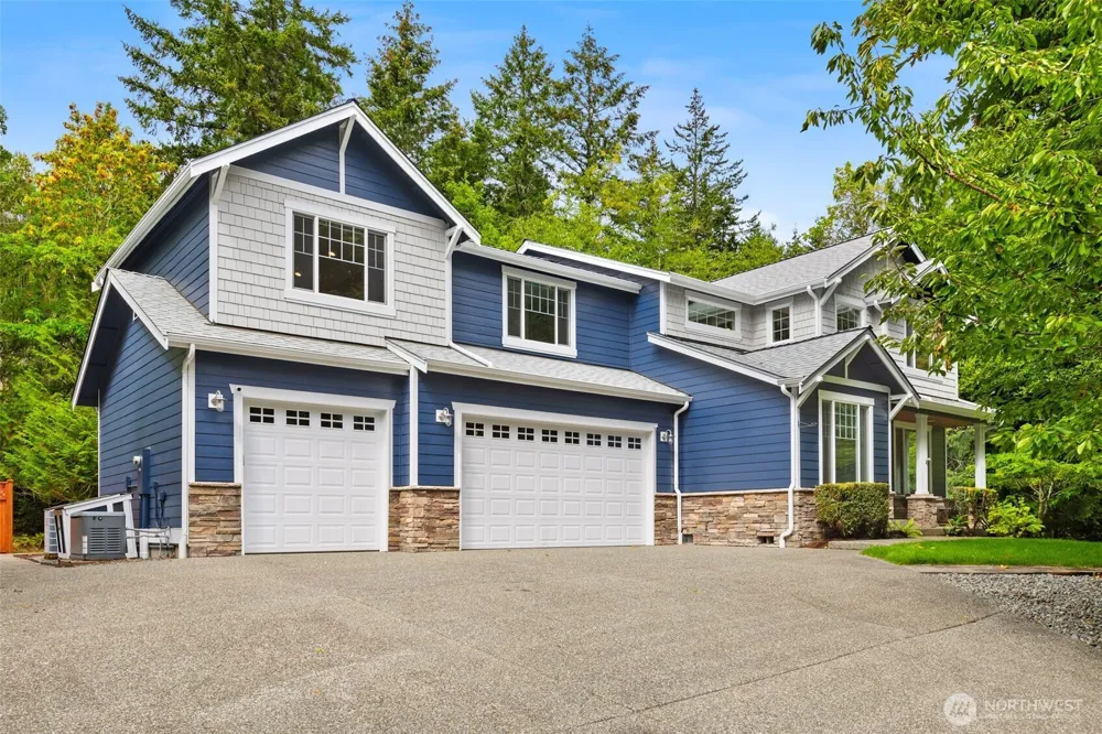 640 8th Avenue Fox Island, WA 98333