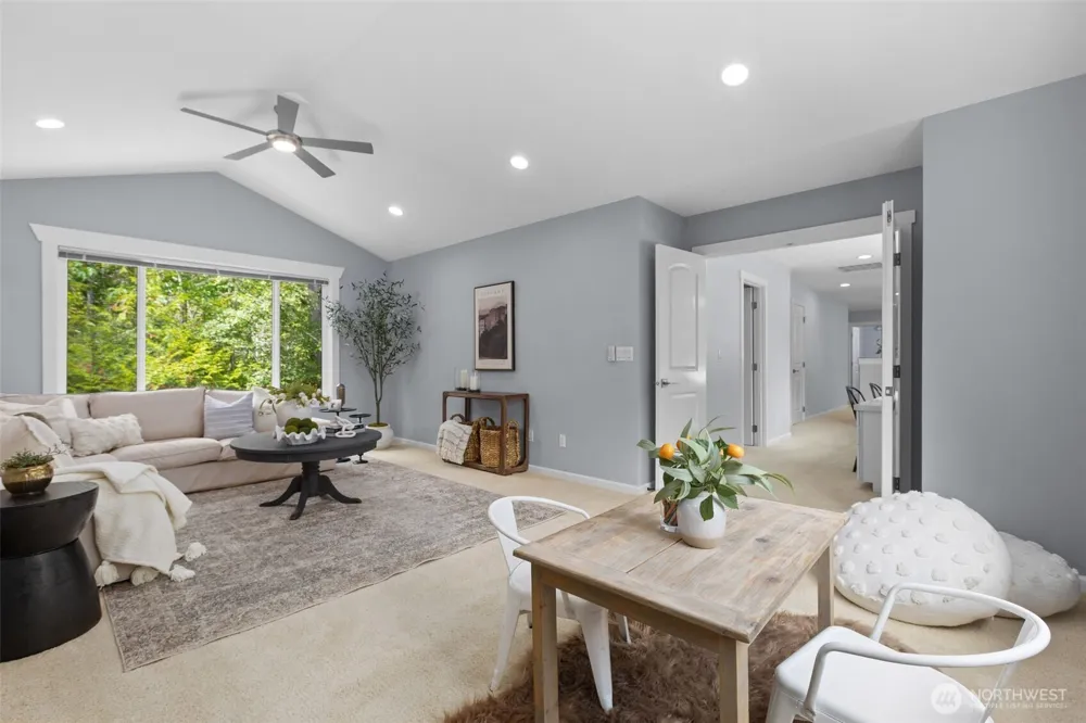 640 8th Avenue Fox Island, WA 98333