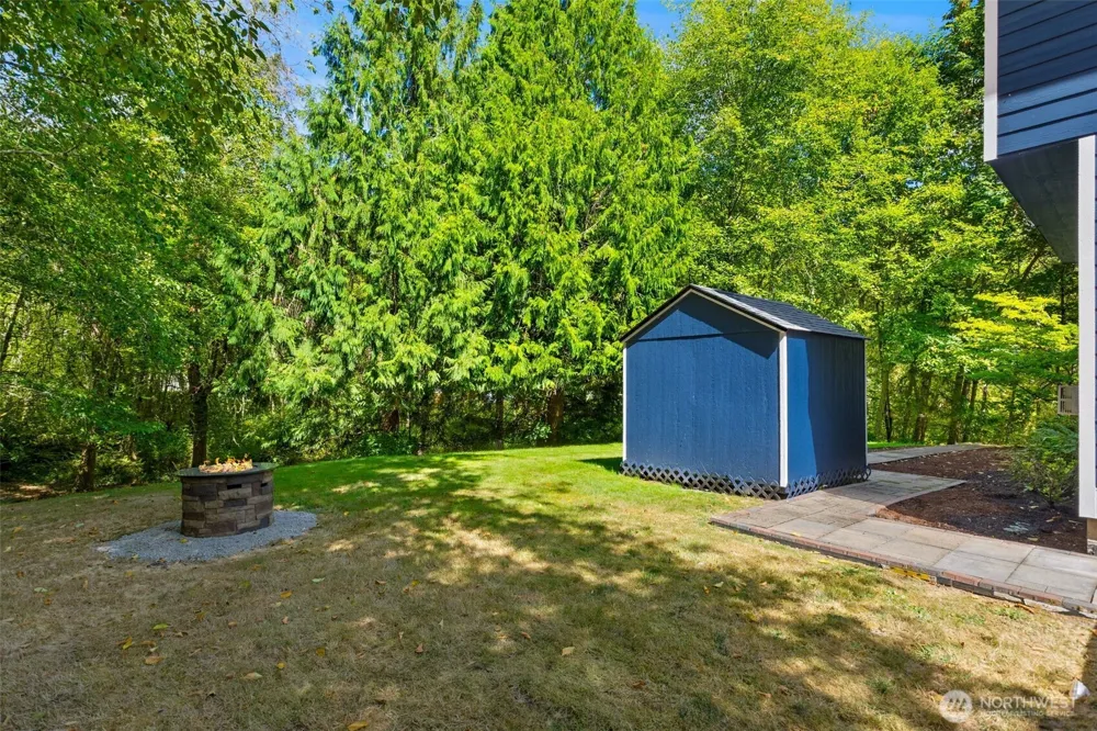 640 8th Avenue Fox Island, WA 98333