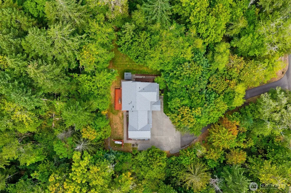 640 8th Avenue Fox Island, WA 98333