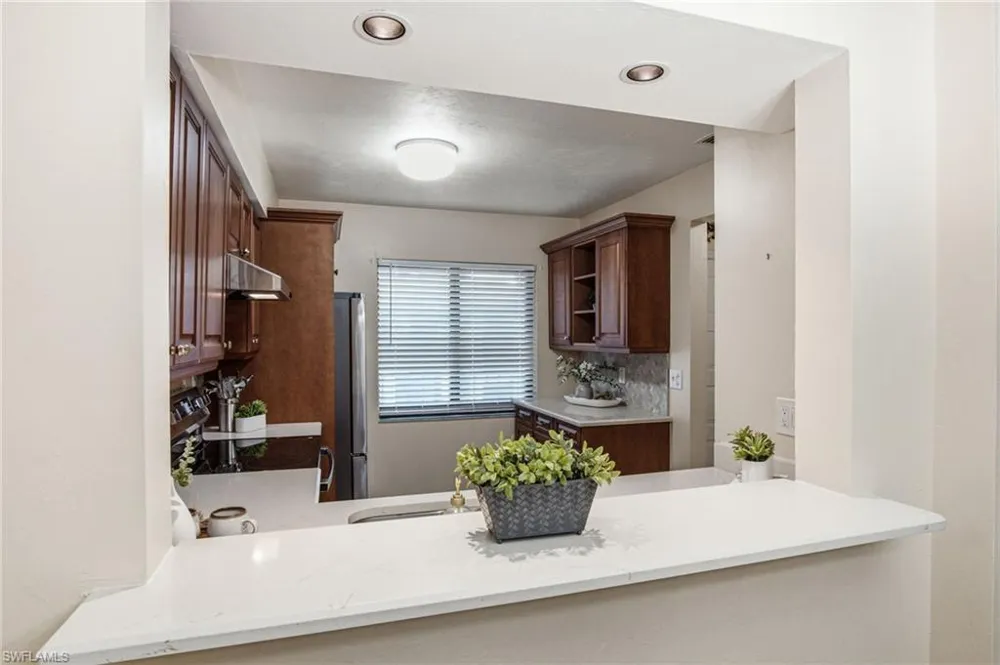 221 Fox Glen Drive #2302 Naples, FL 34104