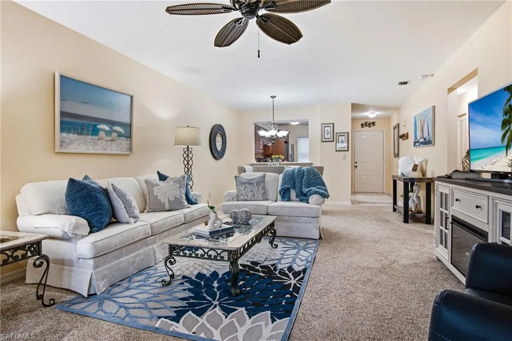 221 Fox Glen Drive #2302 Naples, FL 34104