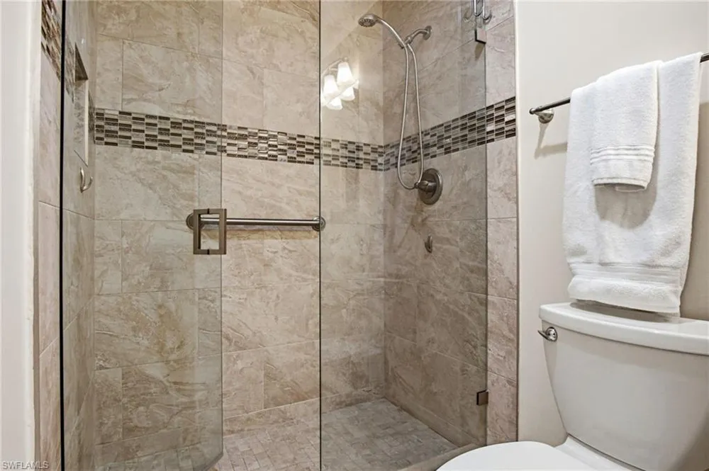221 Fox Glen Drive #2302 Naples, FL 34104