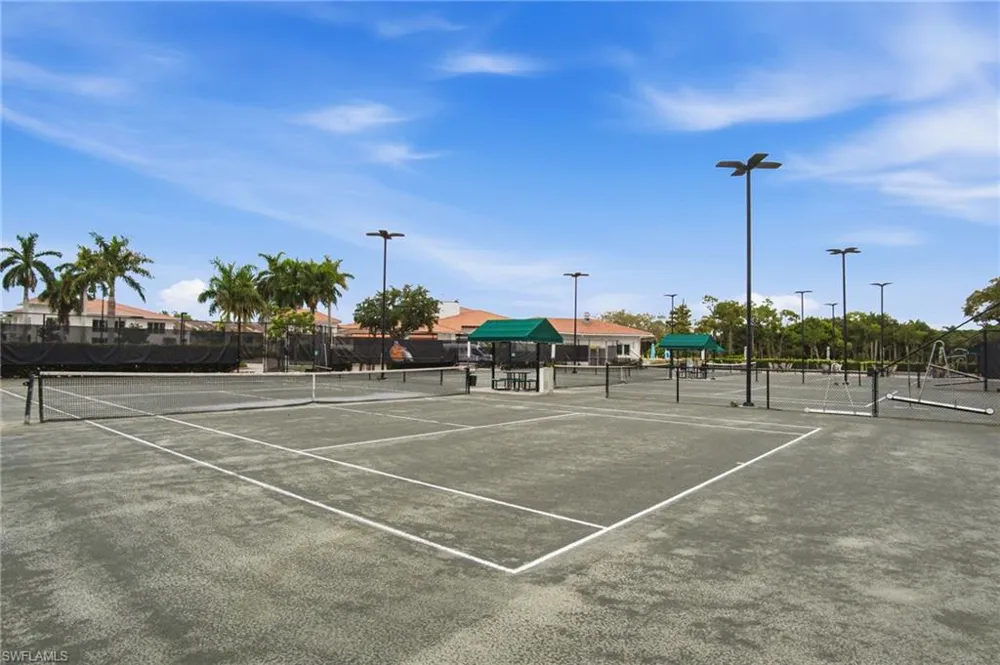 221 Fox Glen Drive #2302 Naples, FL 34104